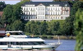 Das Weisse Hotel An Der Elbchaussee  3*